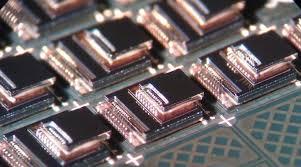 又一家中国半导体商遭制裁 外媒：美开辟对华贸易争端新战线