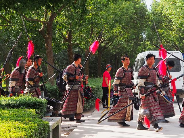 嘉年华，海鲜，渔港和影视城，让你的国庆小长假完美无缺