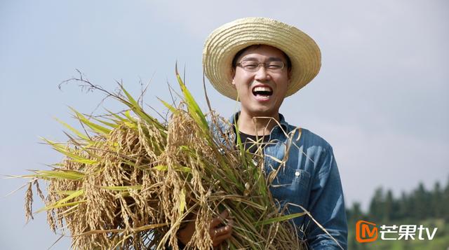 《不负青春不负村》聚焦六个放弃高薪、俯身田间地头的年轻人