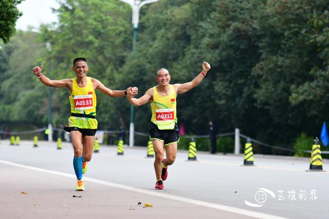 小平故里——2018韵动中国·2018广安国际马拉松图集之一