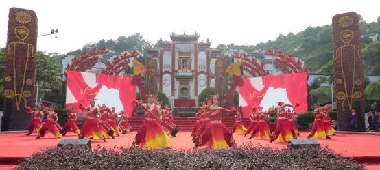 宜昌百家文化生活空间正在推选丨秭归县屈原艺术团屈原文化的传承