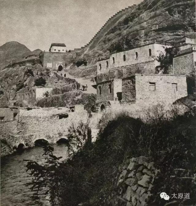 金庸远去，盘点大师笔下的山西圣地