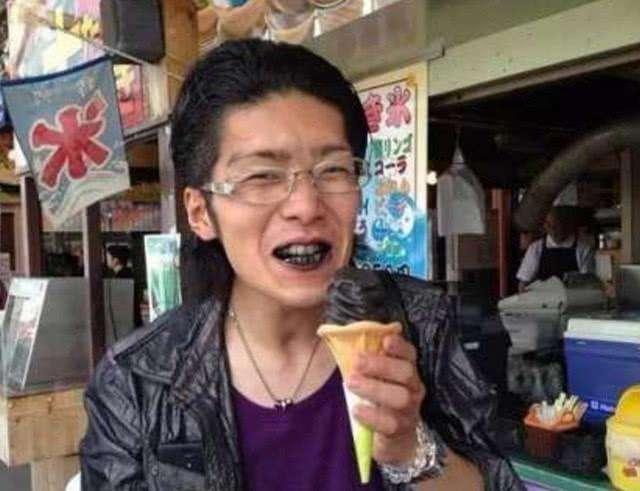 世上最奇葩的雪糕：第一款重口味，最后一款吃起来怕警察！