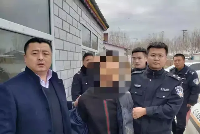 活该！大同区一男子涉嫌强奸幼女被抓