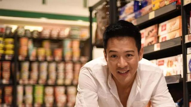 TVB爱妻号初为人父被称是紧张爸爸：儿子出生后都不想出门工作了