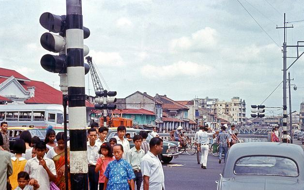 李光耀治下的新加坡——60年代