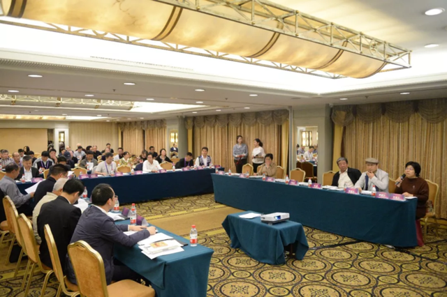 这个国家级盛会为“古代第一驴友”而开，天台参会代表作介绍发言