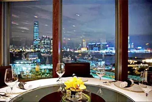 香港最贵一顿饭要多少钱？全球前十富豪餐厅让你长见识