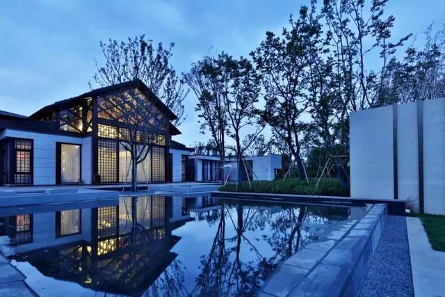 爱特大观新作｜极致静谧，隐喻气质不凡的东方雅韵