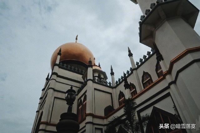 甘榜格南是新加坡有着异域风情的一条街