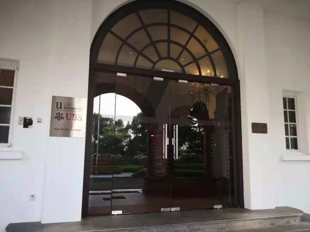 被聘为顾问的唐宁，在新加坡政府闭门咨询会议上说了啥？