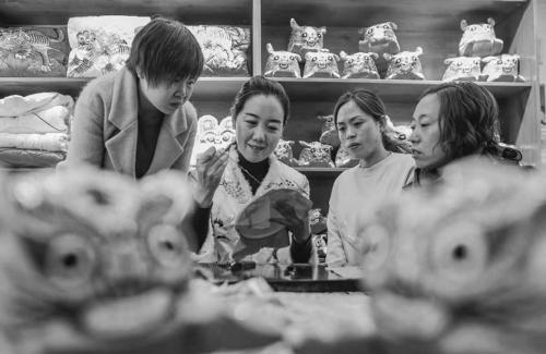 “姥姥和我”：老手艺“拥抱”新时代