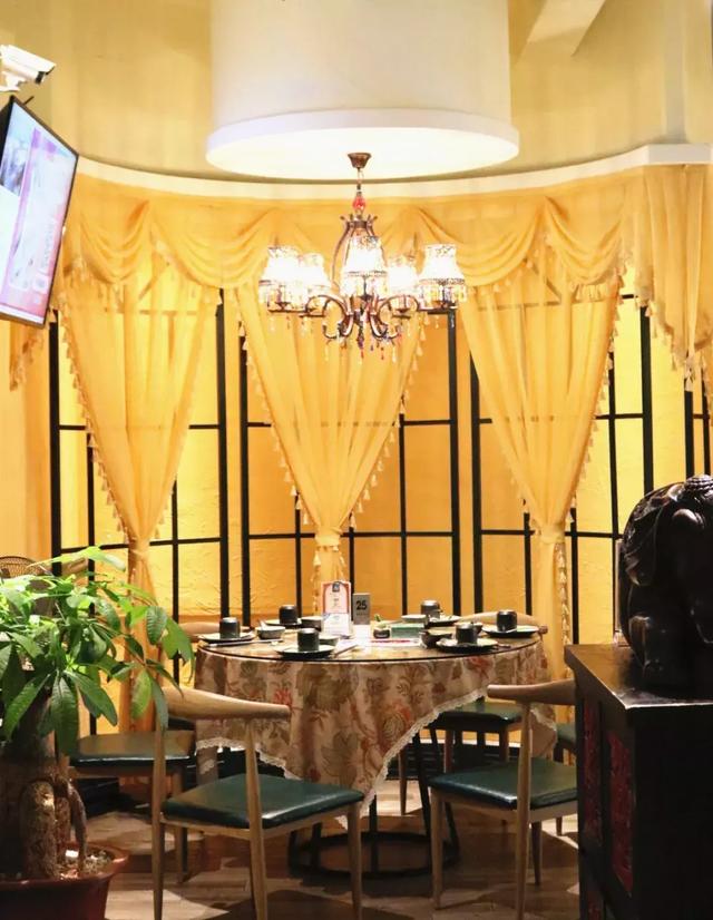 开在领袖的地道泰国菜，好吃不贵享受星级宫廷风环境