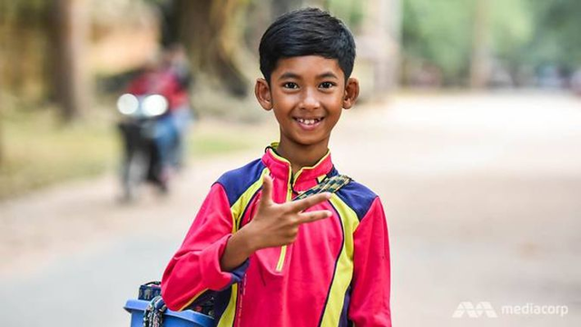 柬埔寨14岁“语言天才”网络爆火后，生活改善开启逐梦之路