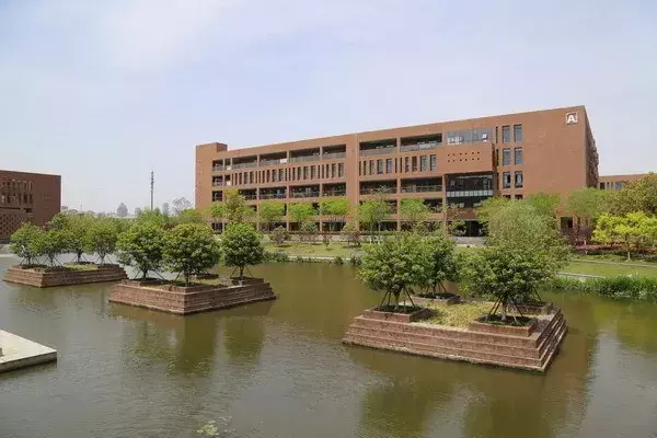 “美国校长团”来宁波走访了四所中学！凭什么是这四所？