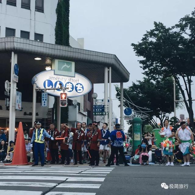 浴衣、祭典和烟花，与日本有关的夏日