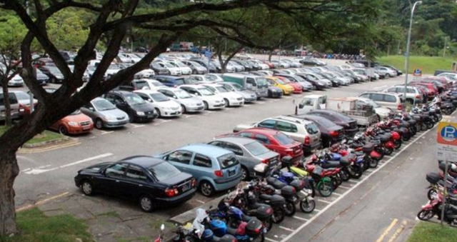新加坡为鼓励使用公共交通，将减少停车位！