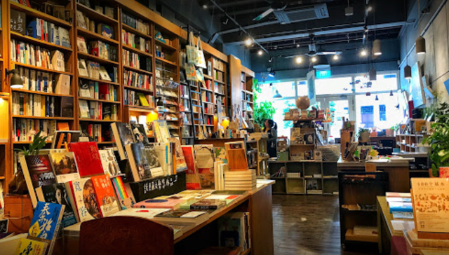 在新加坡有空一定要去书店逛逛，能瞬间变身文艺青年！