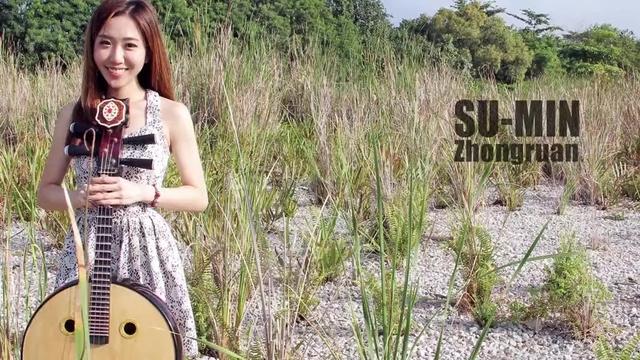 来自新加坡的两位小姐姐，用古筝和中阮碰撞出美妙的音符