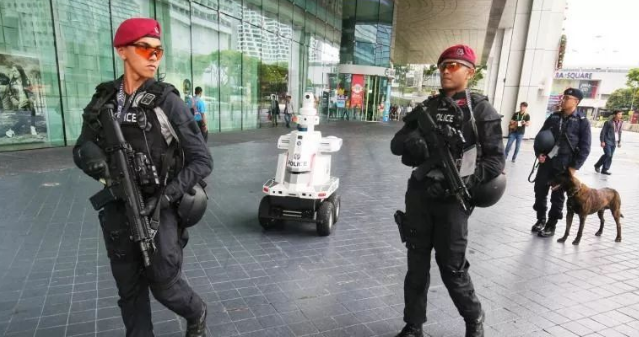 新加坡警察部队持续借由科技来辅助前线警员执行日常大型活动职务