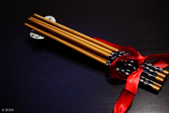 中国的筷子影响了很多国家，日本每年还要为筷子祭祀