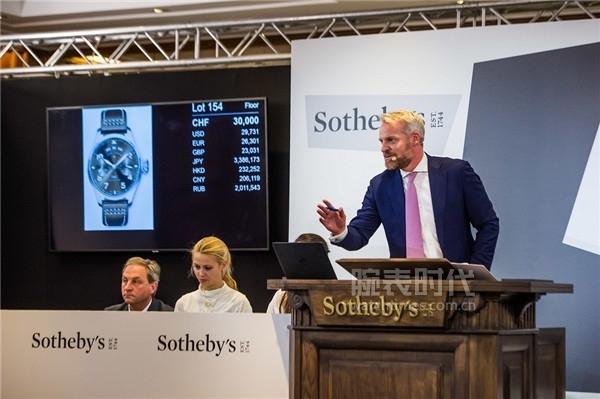 万国一孤品飞行员拍出20多万