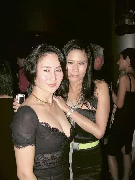 有钱有闲有美貌的名门淑女就会拥有快乐人生吗？