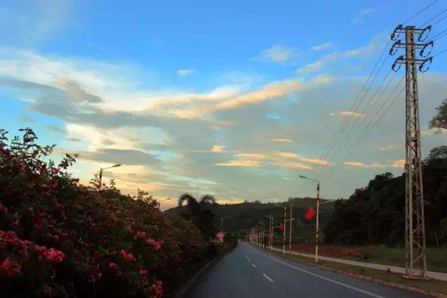 昆明-磨憨-老挝，春节最火的跨境自驾旅行路线，一路美到哭！