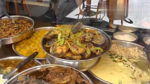 带您参观新加坡的夜市，看看什么是美味