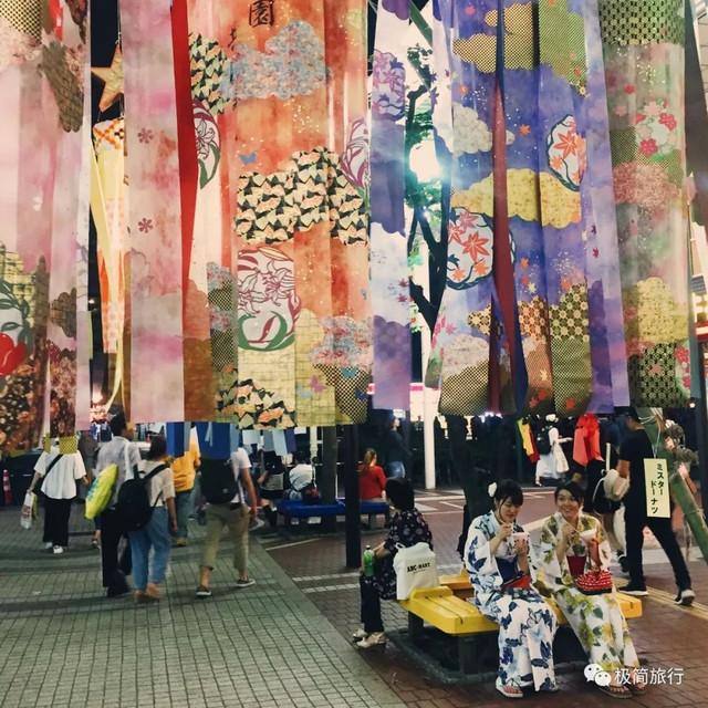 浴衣、祭典和烟花，与日本有关的夏日