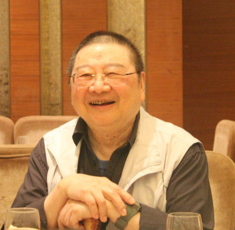 倪匡曾经给金庸代笔《天龙八部》，书中到底有哪些内容是他写的？