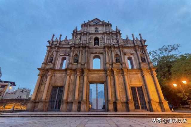 二战时半个亚洲陷落，此地却得以置身事外，只因日本既不想又不敢