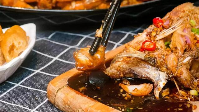 青岛美食：不出国门，在崂山也能吃遍东南亚菜？