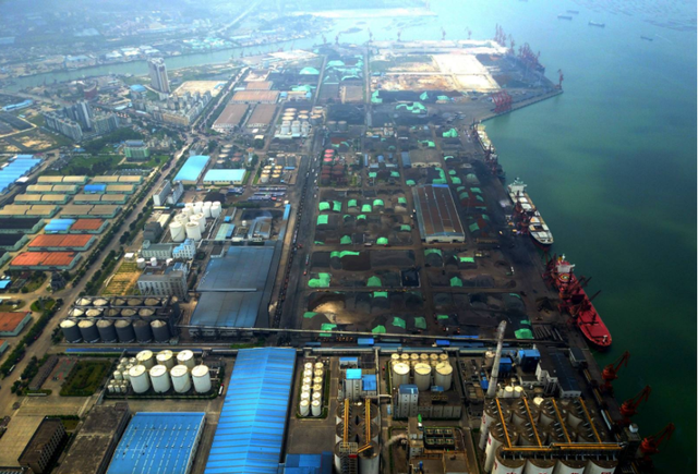 李克强访问新加坡，专家：10+3机制有效防范金融危机