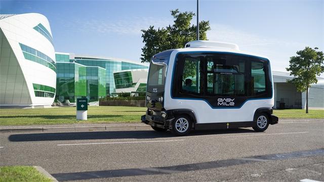 新加坡国立大学将于2019年3月开始测试自驾穿梭巴士