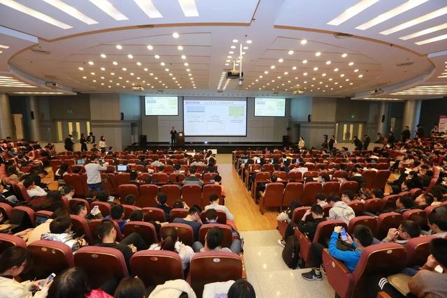 看点｜2018年清华大学本科生特等奖学金答辩现场实录