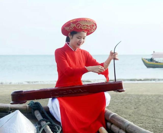 “富二代”到东南亚征婚，美女如云，只选一个，究竟选谁同床共枕