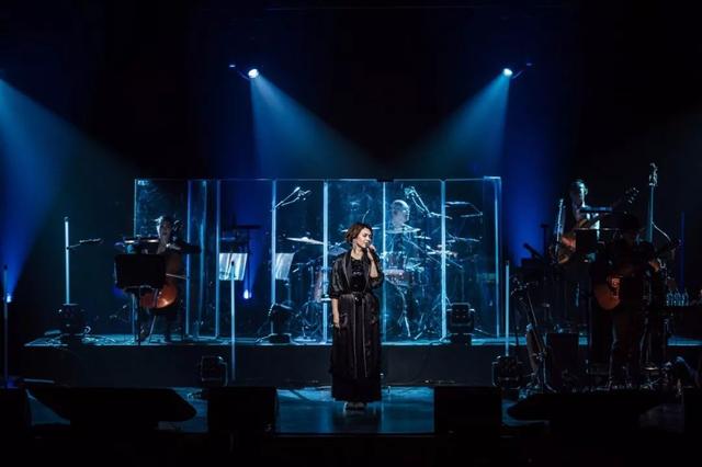 大玩挑逗戏码！史上最媚惑的陈洁仪，“戏”胞藏不住，搞怪又搞笑……