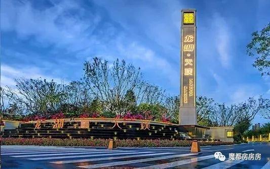 由房地产开发巨头新加坡凯德集团，在昆山花桥重磅打造的十年品质