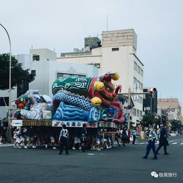 浴衣、祭典和烟花，与日本有关的夏日