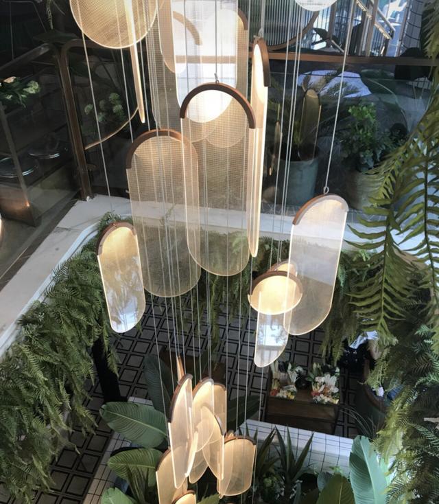 成都网红餐饮店，你真的吃的是它味道本身吗？