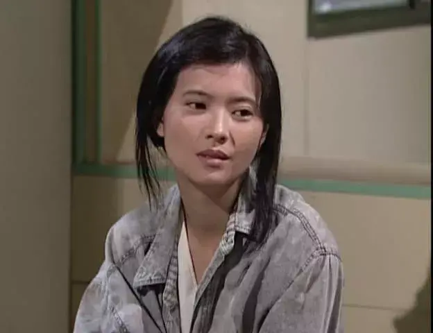 蓝洁瑛去世后 我们不禁想问香港为什么这么多“疯女人”
