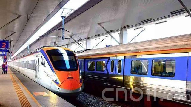 打动不了中国，马哈蒂尔又去示好新加坡了