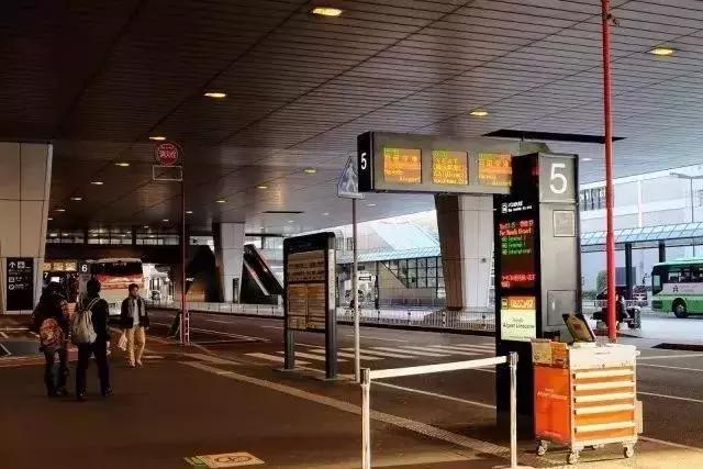 成田机场新玩法，候机时能做的绝不只有玩手机！