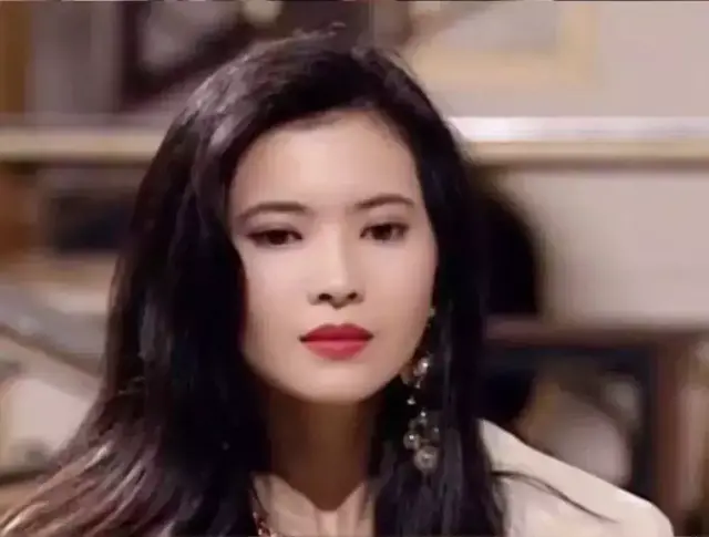 蓝洁瑛去世：你走也是诗，躺也成文，怎有烟火浊了身
