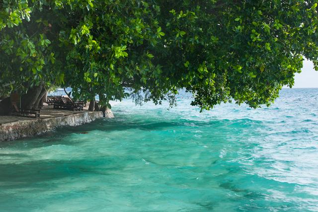 那些性价比超值的小众海岛们，风景绝美还免签证！