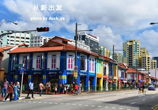 新加坡的这个地方，因印度人集中而被称为“小印度”，色彩艳丽