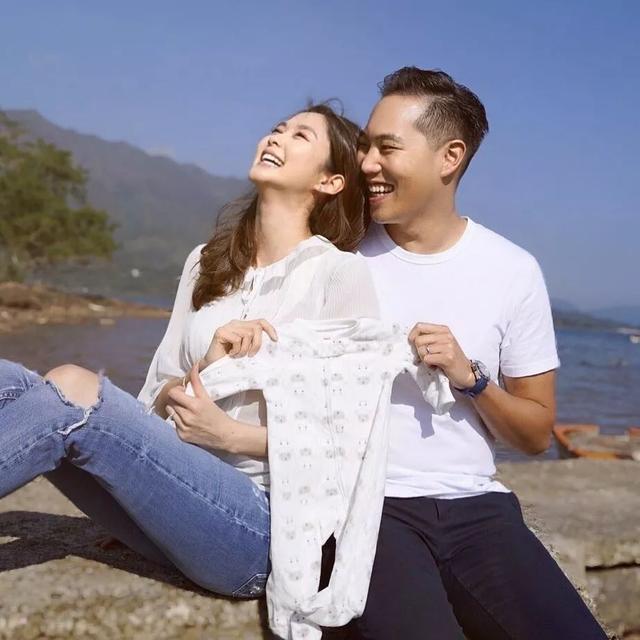 岑丽香晋升“香香妈咪”，姐妹团也要改名“索爆妈咪团”了！