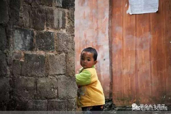 卡拉村：探访鸟笼之乡