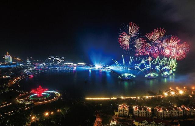 划重点！半岛都市报推出年终特辑“合·和2018”